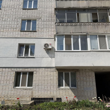 Продам квартиру, Шишковская ул. , 3 кім., 85 м², капитальный ремонт 