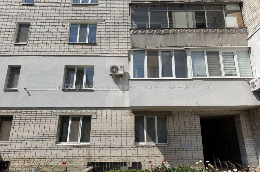 Продам квартиру, Шишковская ул. , 3 кім., 85 м², капитальный ремонт 