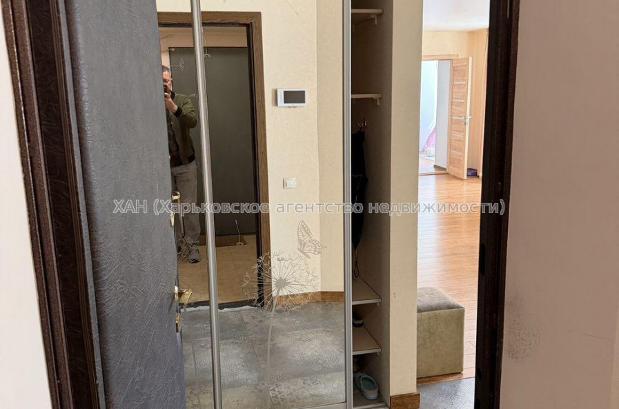 Продам квартиру, Шишковская ул. , 3 кім., 85 м², капитальный ремонт 