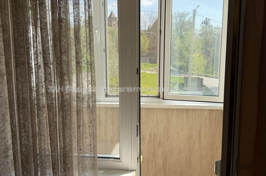 Продам квартиру, Шишковская ул. , 3 кім., 85 м², капитальный ремонт 