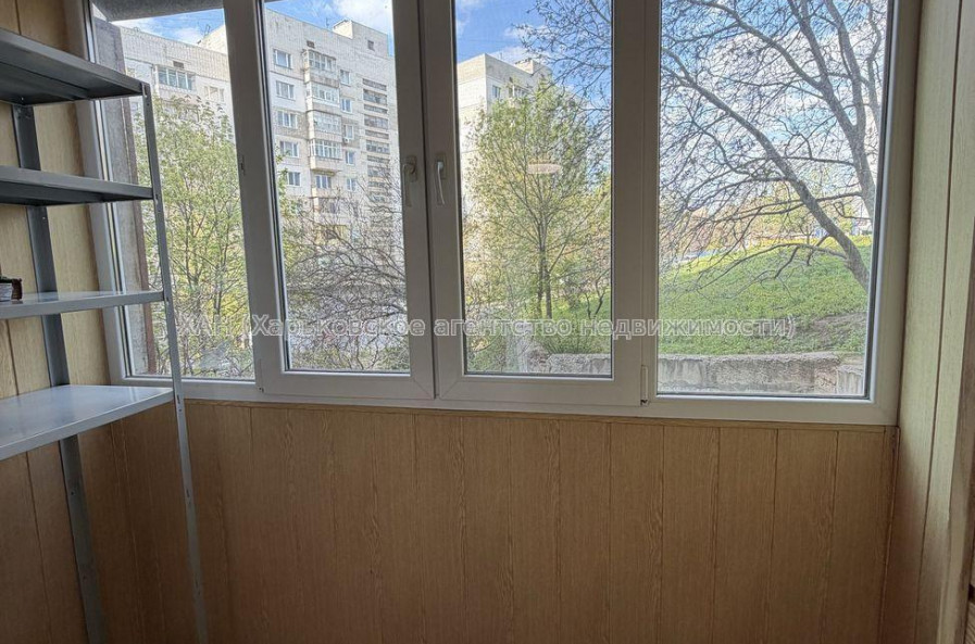 Продам квартиру, Шишковская ул. , 3 кім., 85 м², капитальный ремонт 