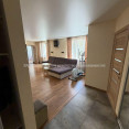 Продам квартиру, Шишковская ул. , 3 кім., 85 м², капитальный ремонт 