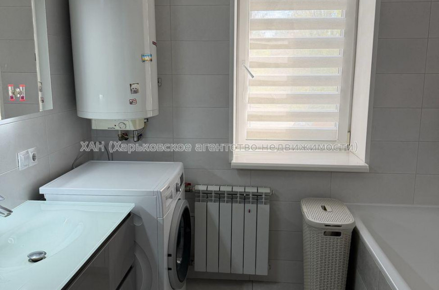 Продам квартиру, Шишковская ул. , 3 кім., 85 м², капитальный ремонт 