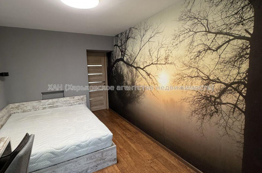 Продам квартиру, Шишковская ул. , 3 кім., 85 м², капитальный ремонт 
