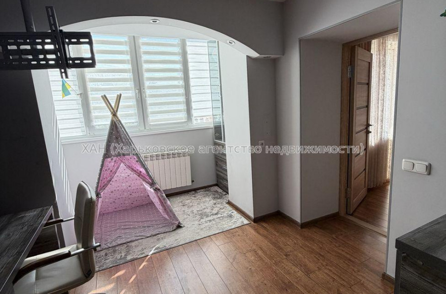 Продам квартиру, Шишковская ул. , 3 кім., 85 м², капитальный ремонт 