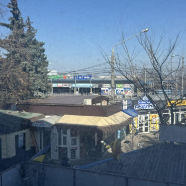 Продам квартиру, Героев Харькова просп. , 1  ком., 33 м², без ремонта 