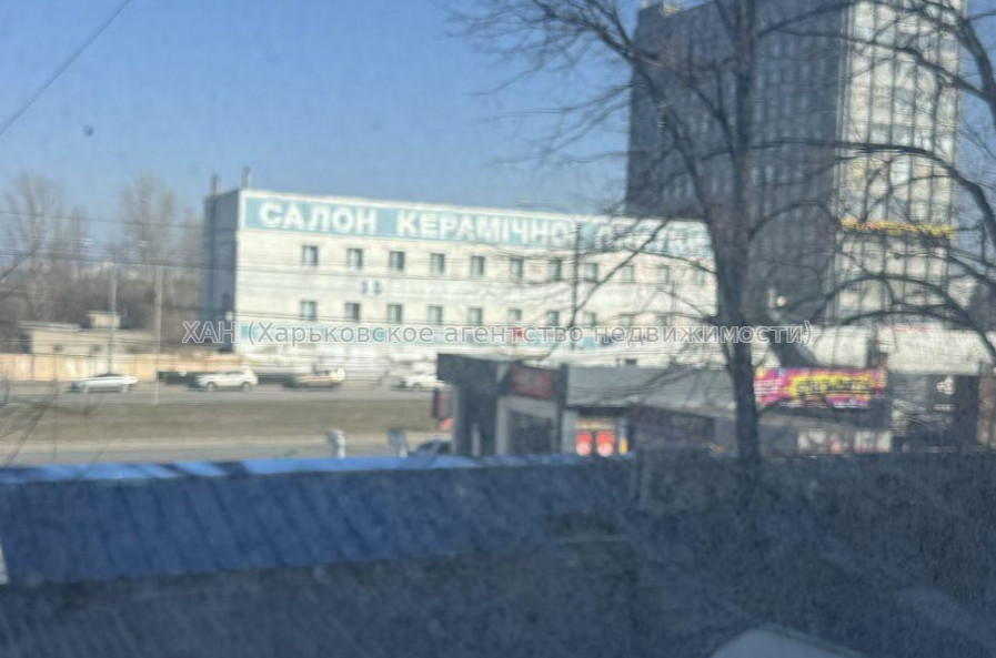 Продам квартиру, Героев Харькова просп. , 1  ком., 33 м², без ремонта 