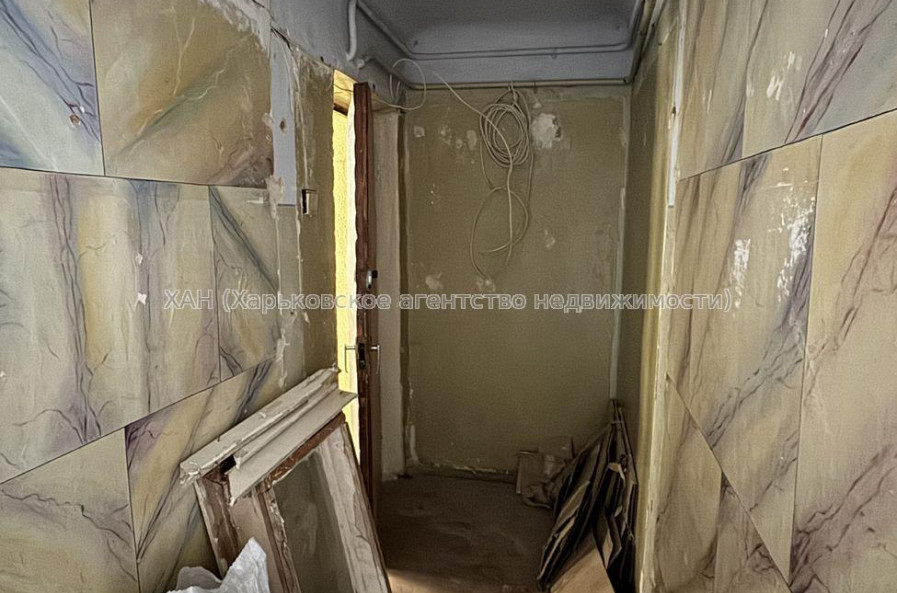 Продам квартиру, Героев Харькова просп. , 1  ком., 33 м², без ремонта 