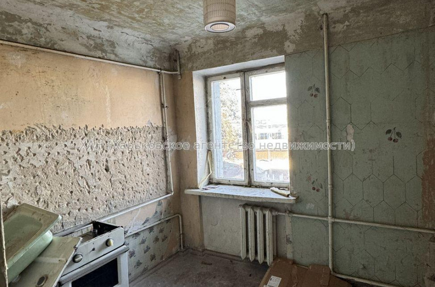 Продам квартиру, Героев Харькова просп. , 1  ком., 33 м², без ремонта 
