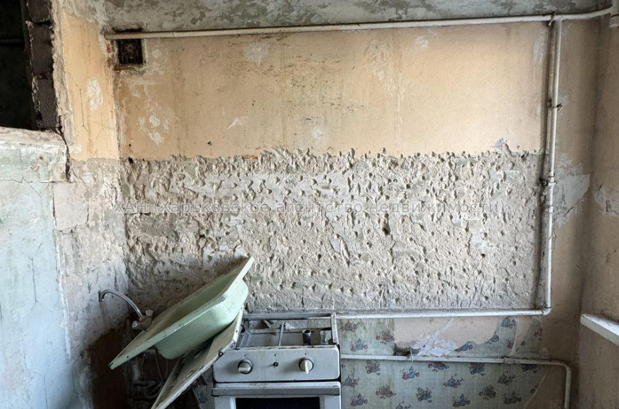 Продам квартиру, Героев Харькова просп. , 1  ком., 33 м², без ремонта 