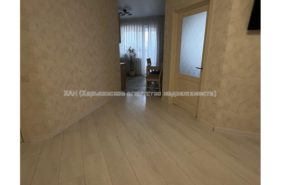 Продам квартиру, Клочковская ул. , 3  ком., 64 м², евроремонт 
