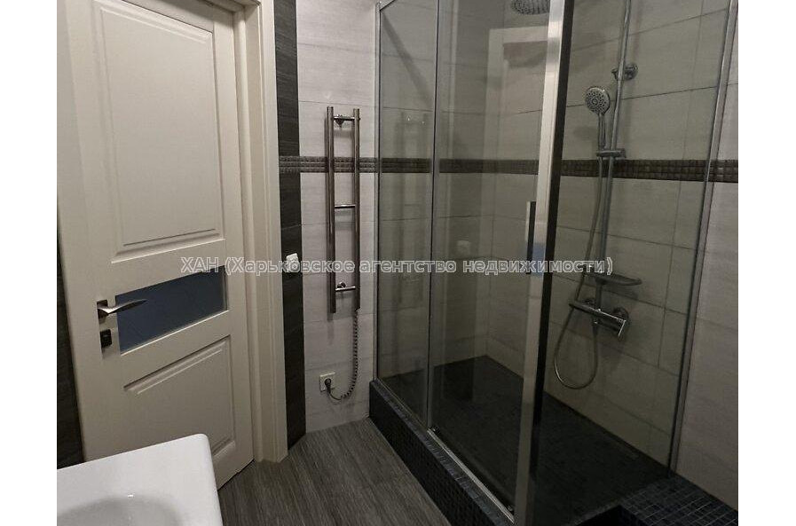 Продам квартиру, Клочковская ул. , 3  ком., 64 м², евроремонт 