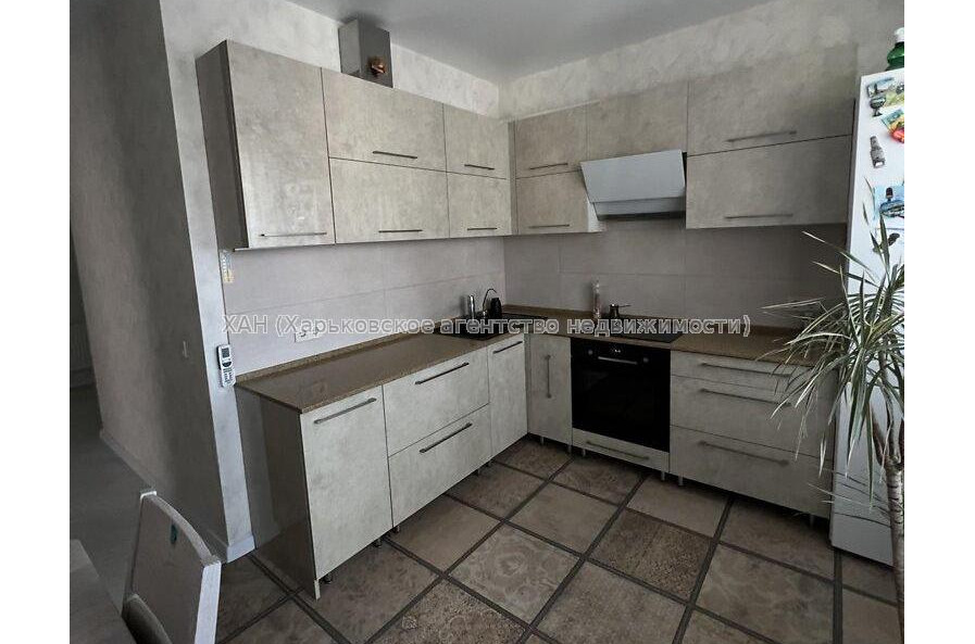 Продам квартиру, Клочковская ул. , 3  ком., 64 м², евроремонт 