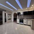 Продам квартиру, Соборности Украины ул. , 2  ком., 58.90 м², евроремонт 