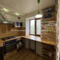 Продам квартиру, Александра Олеся ул. , 2 кім., 43.90 м², капитальный ремонт 