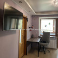 Продам квартиру, Александра Олеся ул. , 2 кім., 43.90 м², капитальный ремонт 