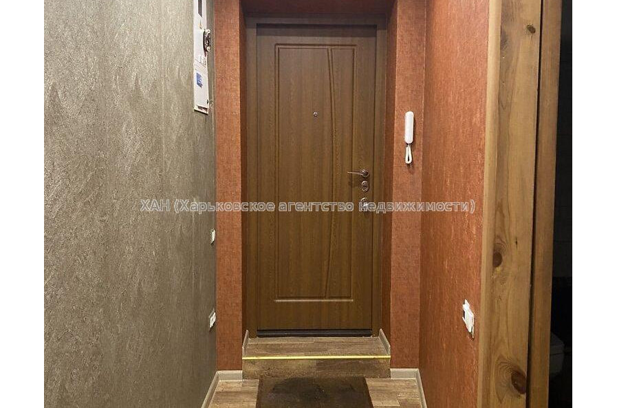 Продам квартиру, Александра Олеся ул. , 2 кім., 43.90 м², капитальный ремонт 