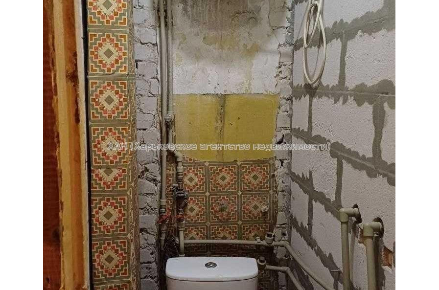 Продам квартиру, Гимназическая наб. , 2  ком., 58 м², частичный ремонт 