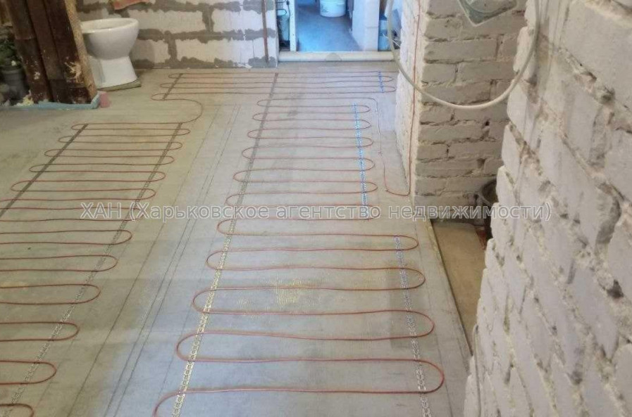 Продам квартиру, Гимназическая наб. , 2  ком., 58 м², частичный ремонт 