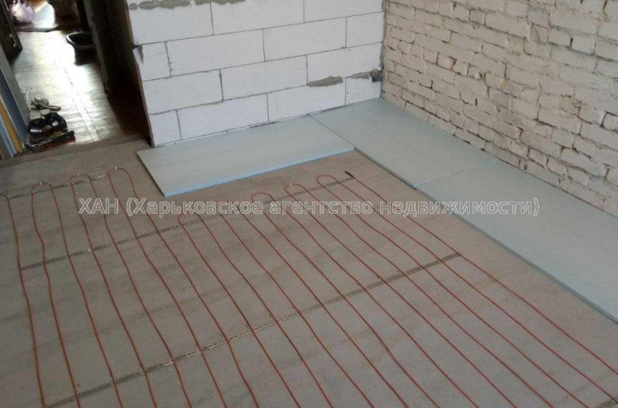 Продам квартиру, Гимназическая наб. , 2  ком., 58 м², частичный ремонт 