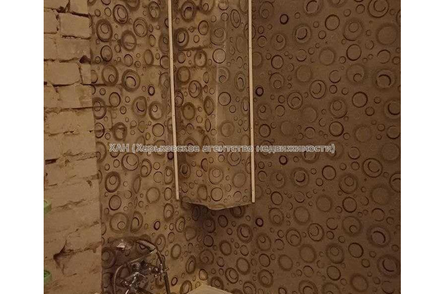 Продам квартиру, Гимназическая наб. , 2  ком., 58 м², частичный ремонт 