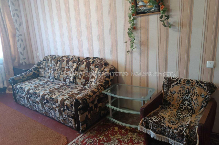 Продам квартиру, Непокоренных ул. , 1  ком., 30 м², косметический ремонт 