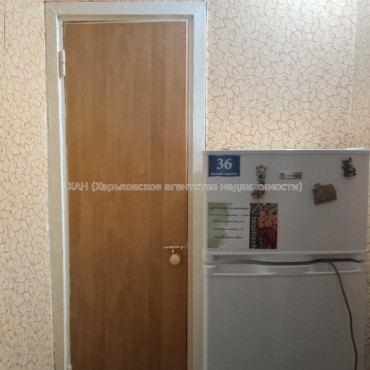 Продам квартиру, Непокоренных ул. , 1  ком., 30 м², косметический ремонт 