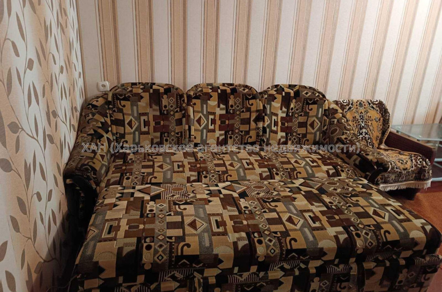 Продам квартиру, Непокоренных ул. , 1  ком., 30 м², косметический ремонт 