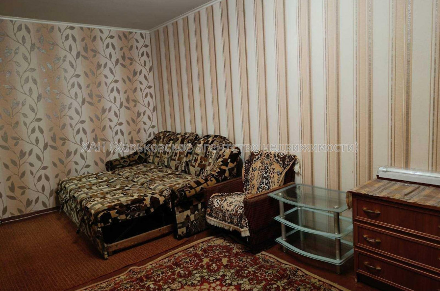 Продам квартиру, Непокоренных ул. , 1  ком., 30 м², косметический ремонт 