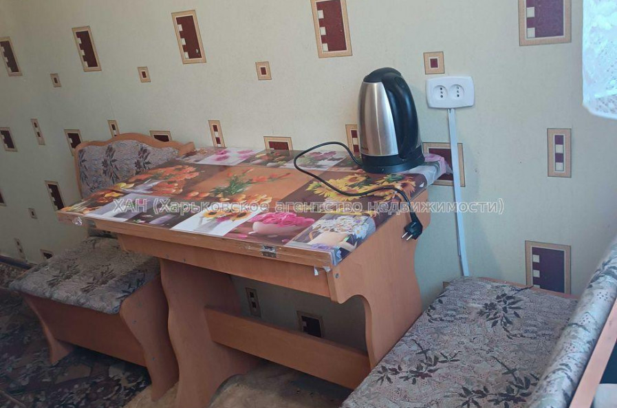 Продам квартиру, Непокоренных ул. , 1  ком., 30 м², косметический ремонт 