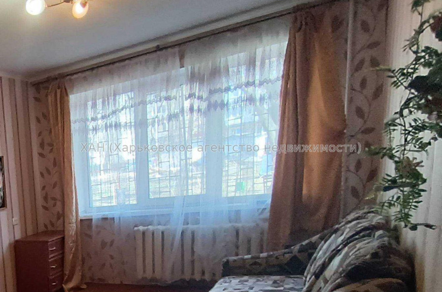 Продам квартиру, Непокоренных ул. , 1  ком., 30 м², косметический ремонт 