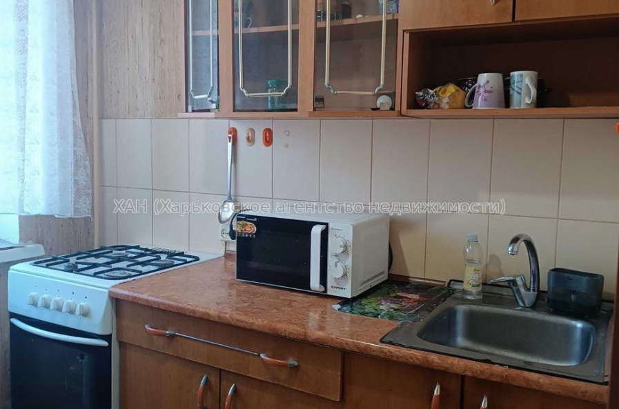 Продам квартиру, Непокоренных ул. , 1  ком., 30 м², косметический ремонт 