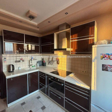 Продам квартиру, Клочковская ул. , 2  ком., 52.50 м², евроремонт 