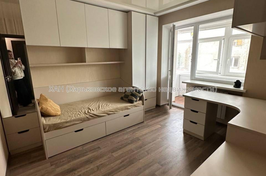 Продам квартиру, 2  ком., 46 м², капитальный ремонт 