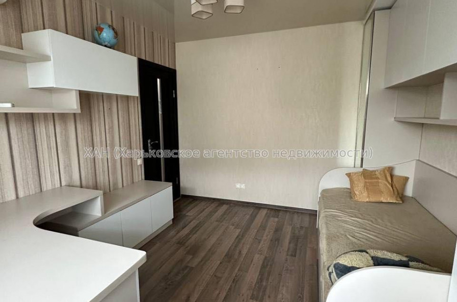 Продам квартиру, 2  ком., 46 м², капитальный ремонт 