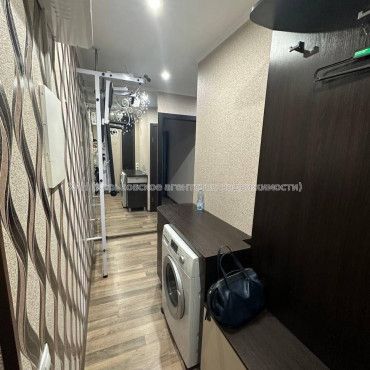 Продам квартиру, 2  ком., 46 м², капитальный ремонт 