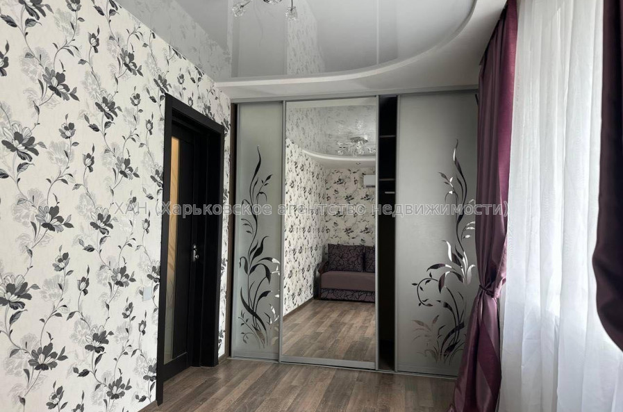Продам квартиру, 2  ком., 46 м², капитальный ремонт 