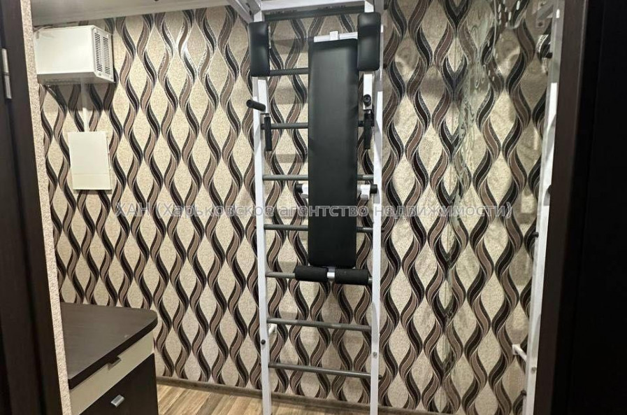 Продам квартиру, 2  ком., 46 м², капитальный ремонт 
