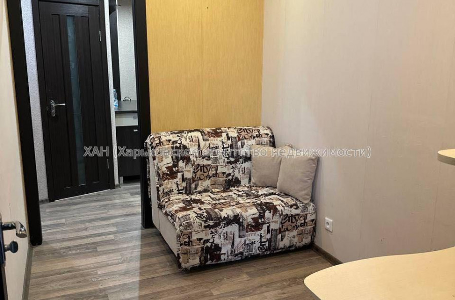 Продам квартиру, 2  ком., 46 м², капитальный ремонт 