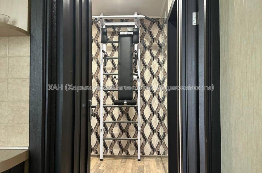 Продам квартиру, 2  ком., 46 м², капитальный ремонт 