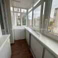 Продам квартиру, 2  ком., 46 м², капитальный ремонт 