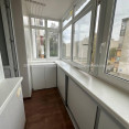 Продам квартиру, 2  ком., 46 м², капитальный ремонт 