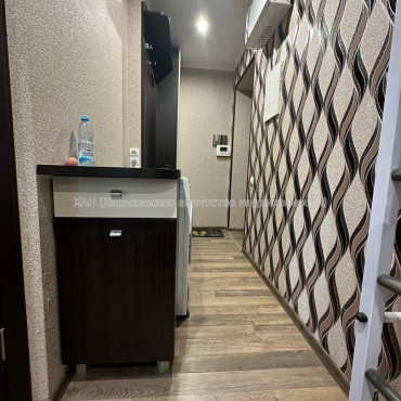 Продам квартиру, 2  ком., 46 м², капитальный ремонт 
