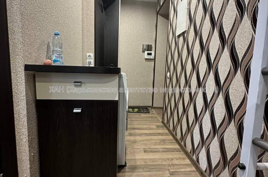 Продам квартиру, 2  ком., 46 м², капитальный ремонт 