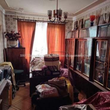 Продам квартиру, Салтовское шоссе , 4  ком., 69.40 м², советский ремонт 