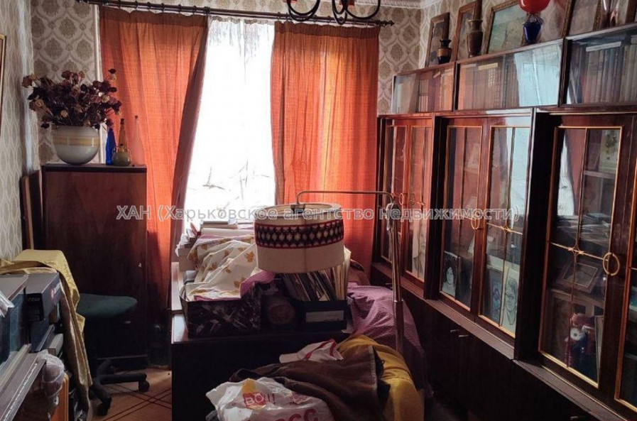Продам квартиру, Салтовское шоссе , 4  ком., 69.40 м², советский ремонт 