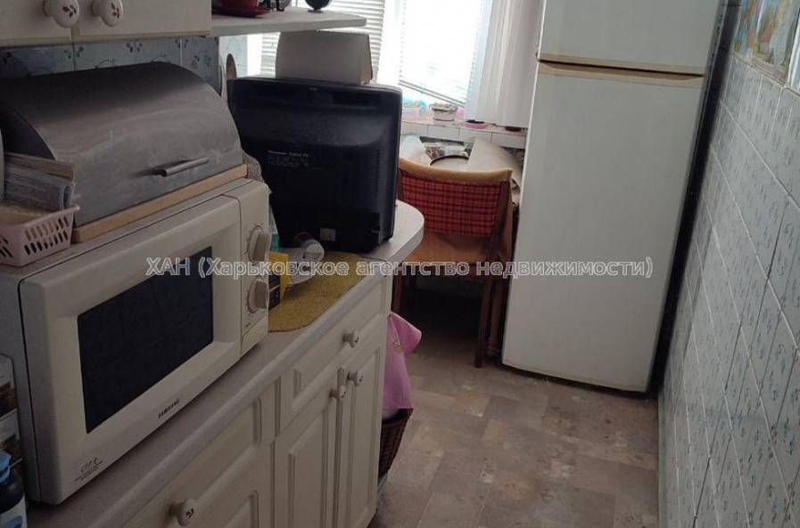 Продам квартиру, Салтовское шоссе , 4  ком., 69.40 м², советский ремонт 