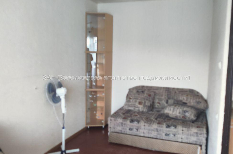 Продам квартиру, Соборности Украины ул. , 1  ком., 35 м², косметический ремонт 