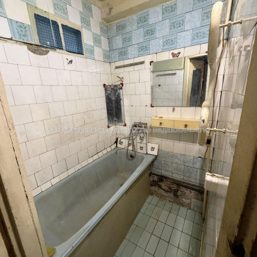 Продам квартиру, Юбилейный просп. , 2  ком., 45 м², советский ремонт 