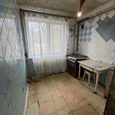 Продам квартиру, Юбилейный просп. , 2  ком., 45 м², советский ремонт 